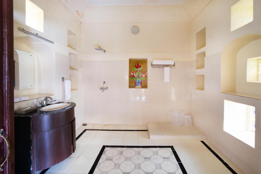 BARA BUNGALOW KALWAR, JAIPUR - A ROSAKUE COLLECTION