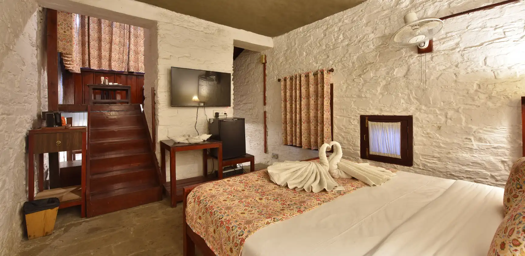 TIARAA MONOLITH LAKE RESORT, BHIMTAL