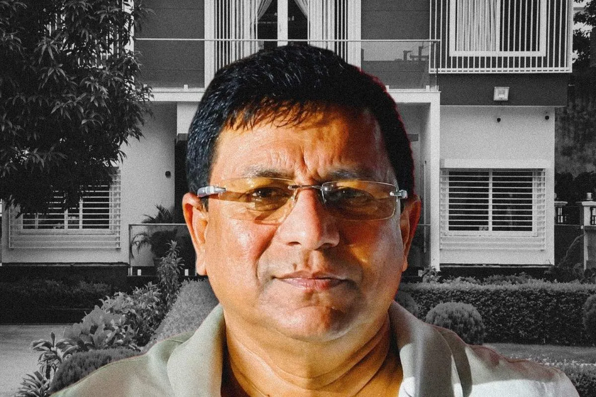 টুলু পলাতক, ম্যানেজার সীতেশ গ্রেফতার