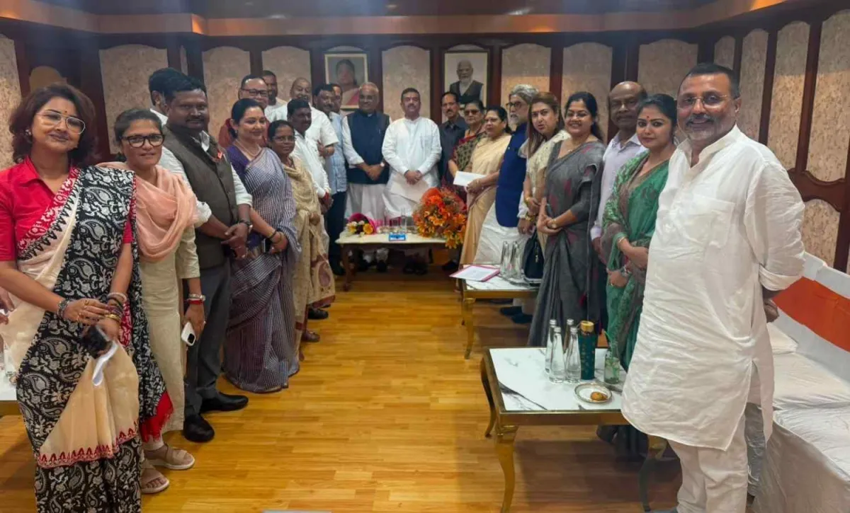 সুপ্রিম কোর্টের নির্দেশের পর লোকসভার সচিবালয় থেকে নোটিস গেল ২০ জন NCPI সাংসদের কাছে