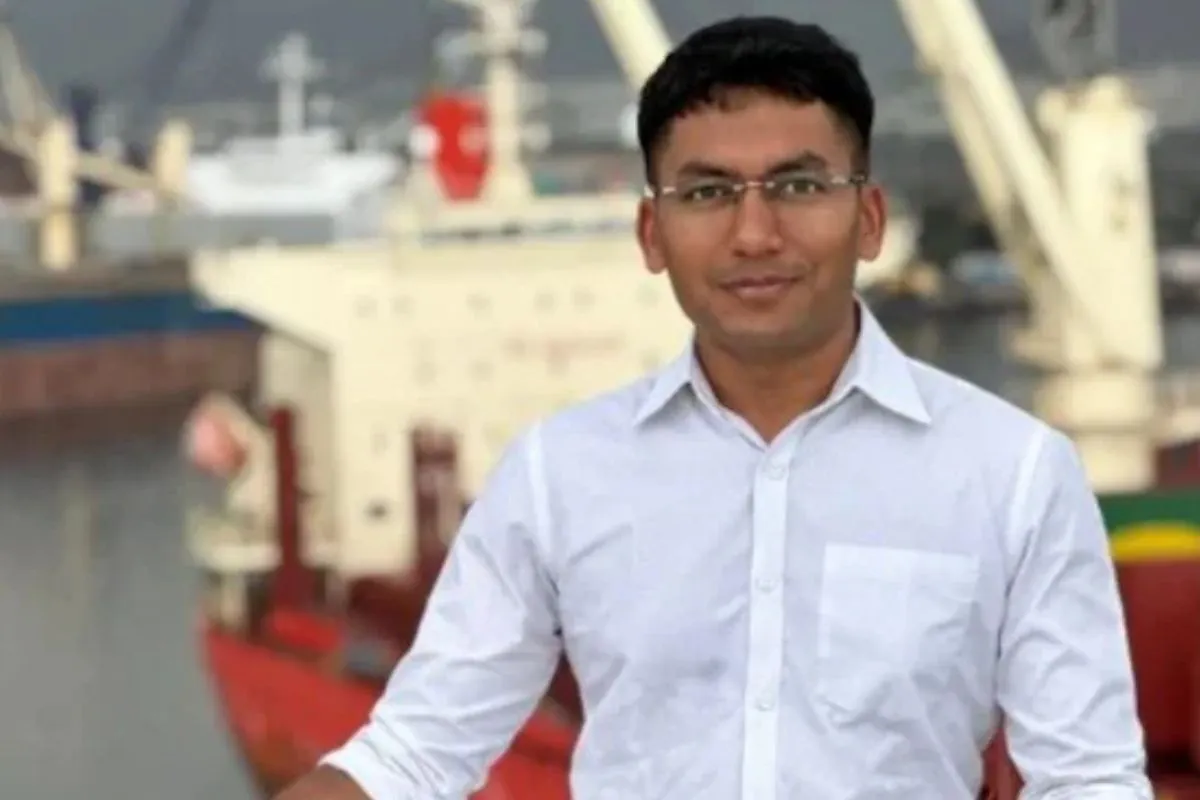 ৫০০ টাকার ঘুষের প্রতিবাদী আইপিএস এখন ১ কোটি টাকার ঘুষ মামলায়