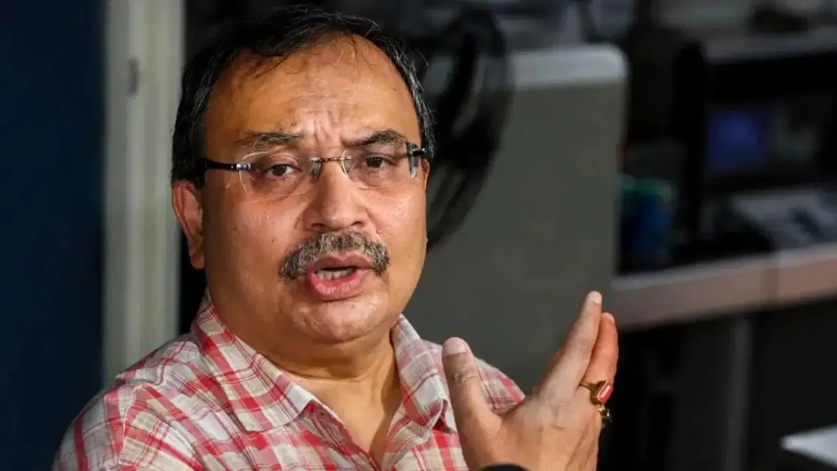 কলকাতায় তীব্র যানজট, পুলিশকে কুণালের কটাক্ষ