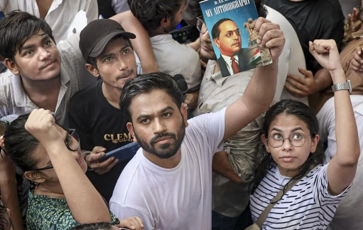 দিল্লিতে ককরোচ জনতার বিক্ষোভে কড়া পুলিশি اقدام, ৪০০-র বেশি আটক