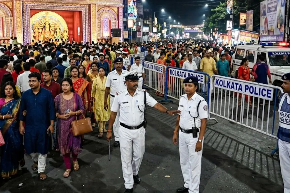 হরমুজে জাহাজে হামলা, নিখোঁজ ২ ভারতীয় নাবিক