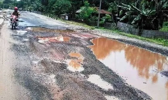 পুজোর আগে রাস্তা মেরামতে 'পথ নির্মাণ অ্যাপ' চালু রাজ্যে