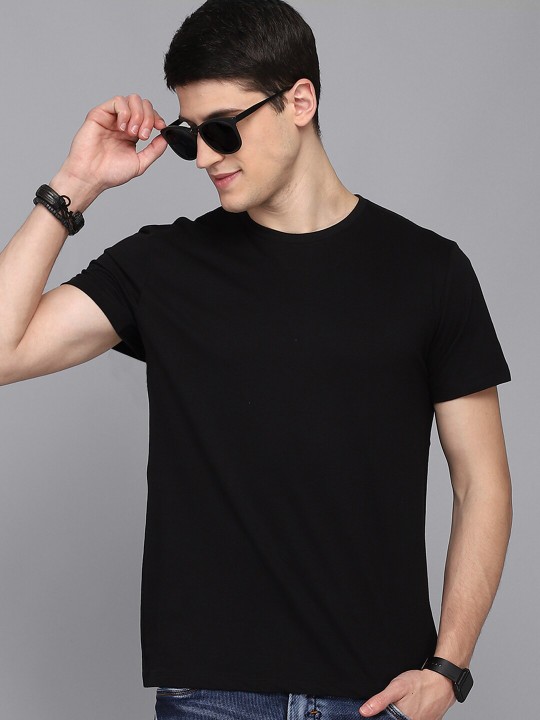 Men Pack Of 2 Black & White Solid Pure Cotton T-shirt