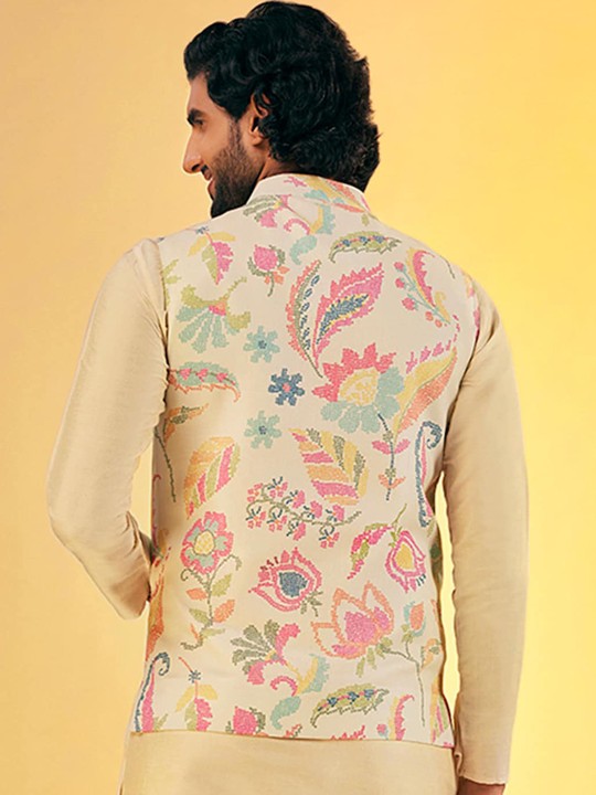 Men Printed Zari Regular Fit Nehru Jacket