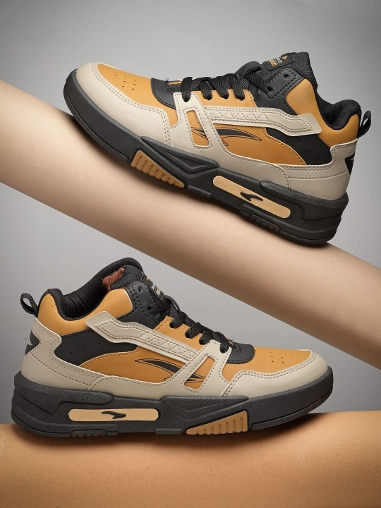 Men Colourblocked Round Toe Mid-Top Sneakers