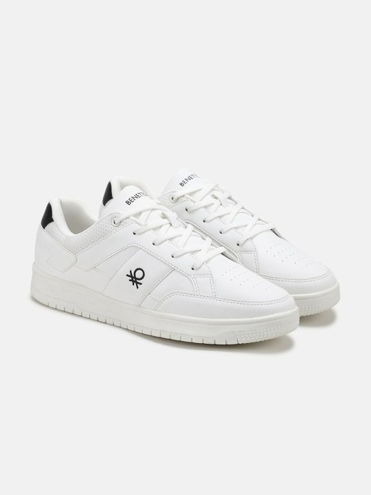 Men Round Toe Sneakers