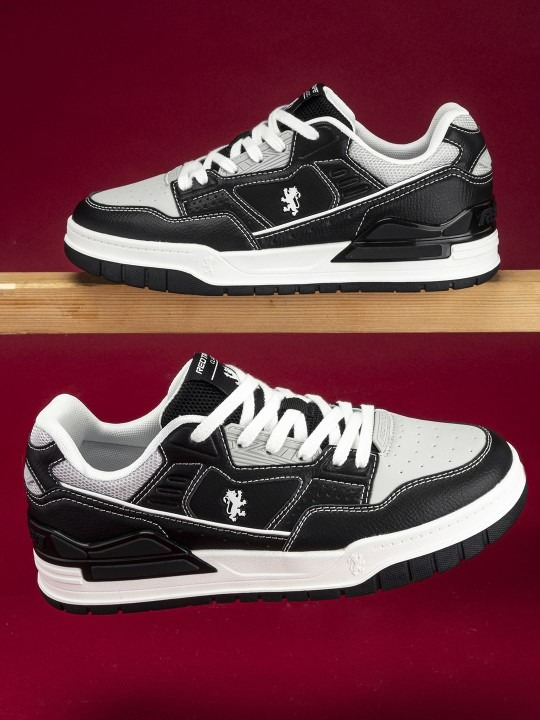 Men Colourblocked Sneakers