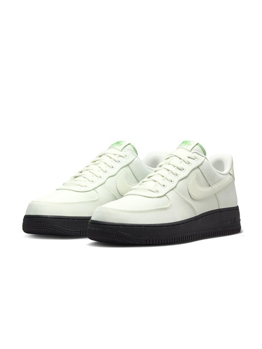Men Air Force 1 '07 LV8 Sneakers