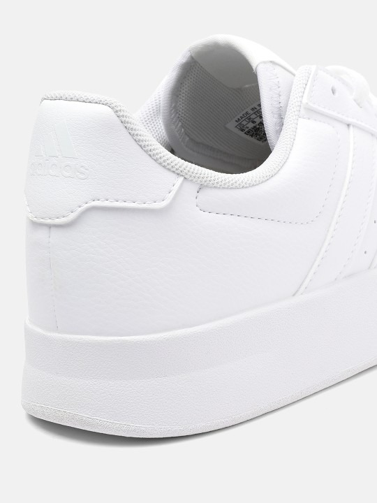 Men Leather Perforated Breaknet 2.0 IKD Basketball Shoes