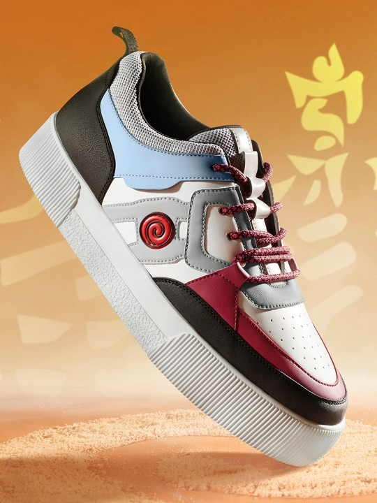 Men White & Black Naruto Color Block Low-Top Sneakers