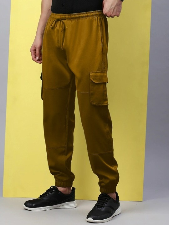 Men Relaxed Cargos Trousers