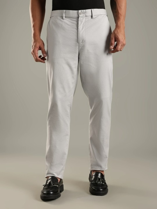 Men Relaxed Fit Mid-Rise Chinos Trousers