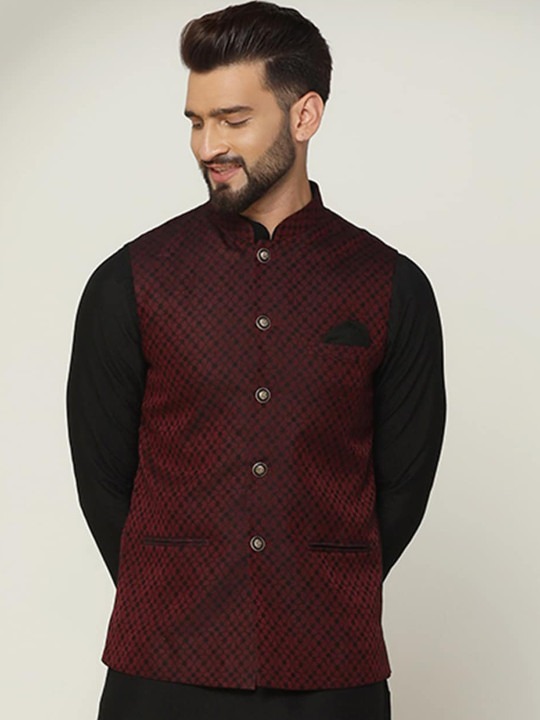 Men Woven Jacquard Zari Regular Fit Nehru Jacket