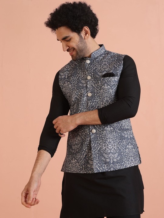 Men Mandarin Collar Printed Woven Nehru Jacket