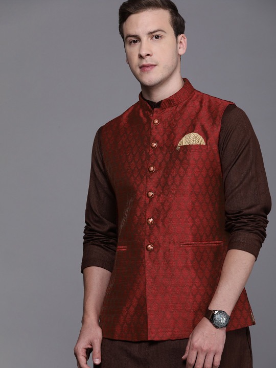 Men Red Woven Design Jacquard Weave Jacket with Pocket Square
