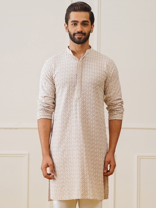 Ethnic Motifs Embroidered Mandarin Collar Straight Kurta