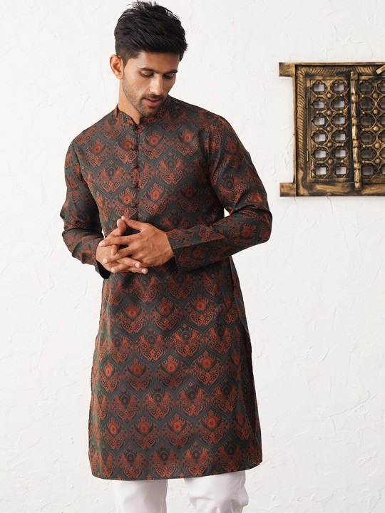 Ethnic Motifs Printed Mandarin Collar Silk & Cotton Straight Kurta