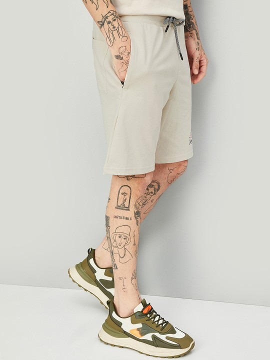 Men Mid-Rise Shorts