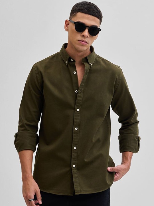 Classic Slim Fit Casual Shirt