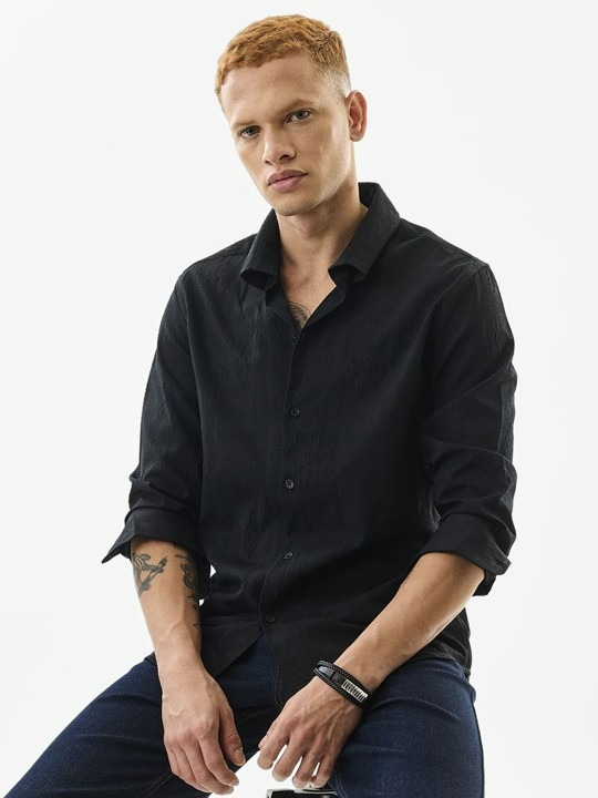 Men India Slim Fit Textured Button-Down Collar Casual Shirt