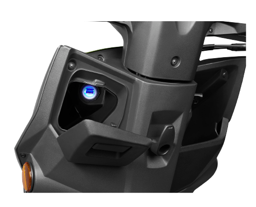 240716_Suzuki_Front_Box_with_USB_socket_520x420px-16_6697cc977aaf6.png
