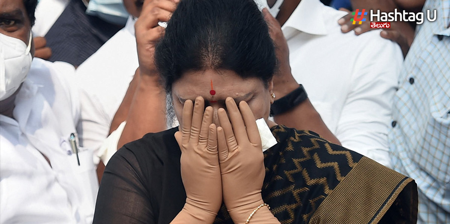 Sasikala Cries
