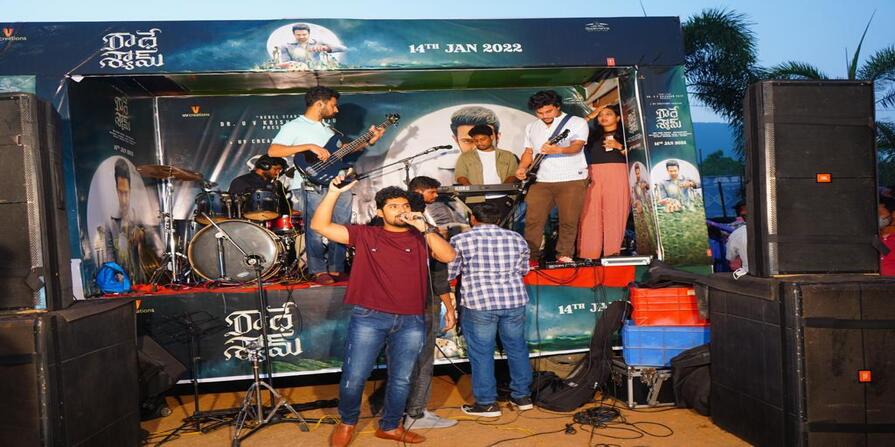 radhe shyam musical tour