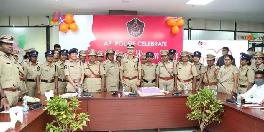 AP police woman
