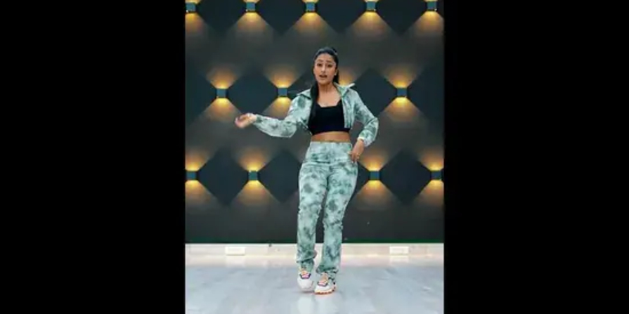 Dhanashree Verma Pushpa Yuzvendra Chahal Allu Arjun Video Instagram 1645012321665 1645012326493 Imresizer