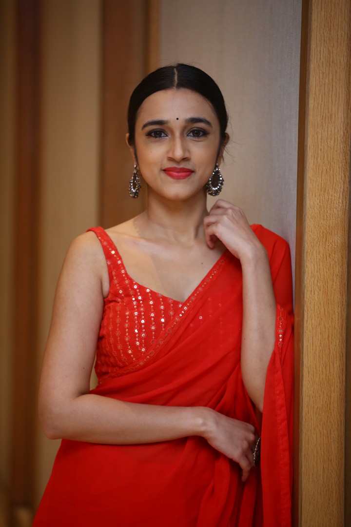 Nuveksha (10)