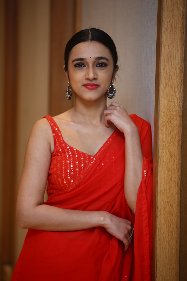 Nuveksha (11)