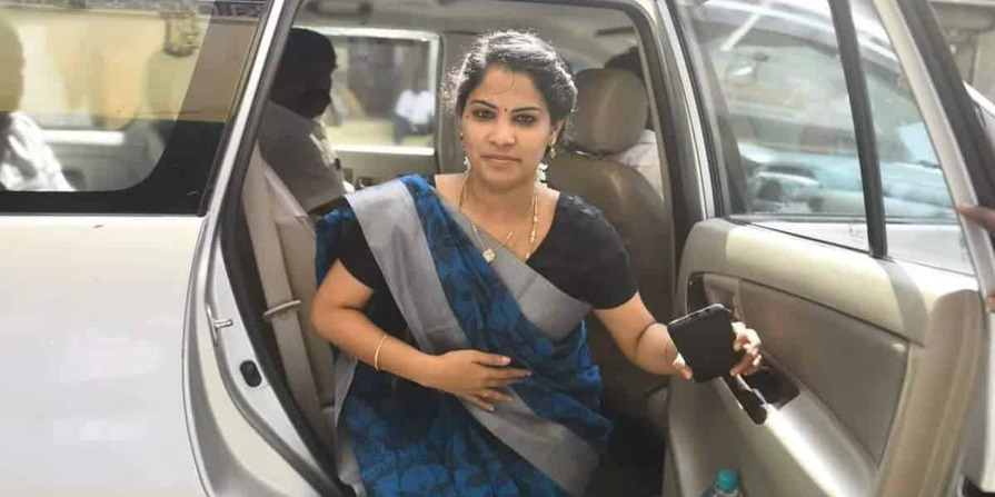 R. Priya The First Dalit Woman To Become Mayor Of Chennai Imresizer