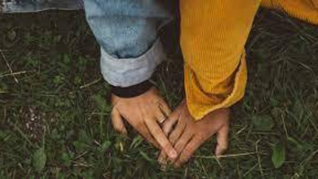 Hands