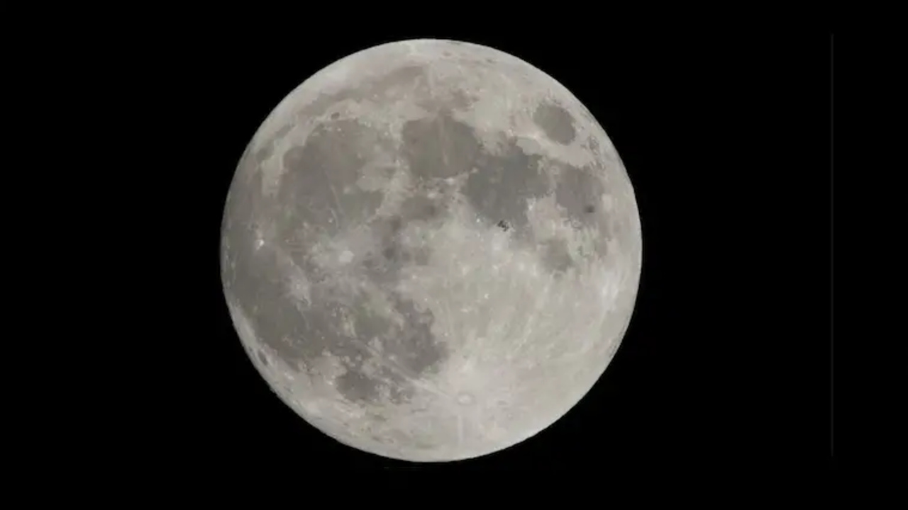 Nuclear Power Plant On Moon