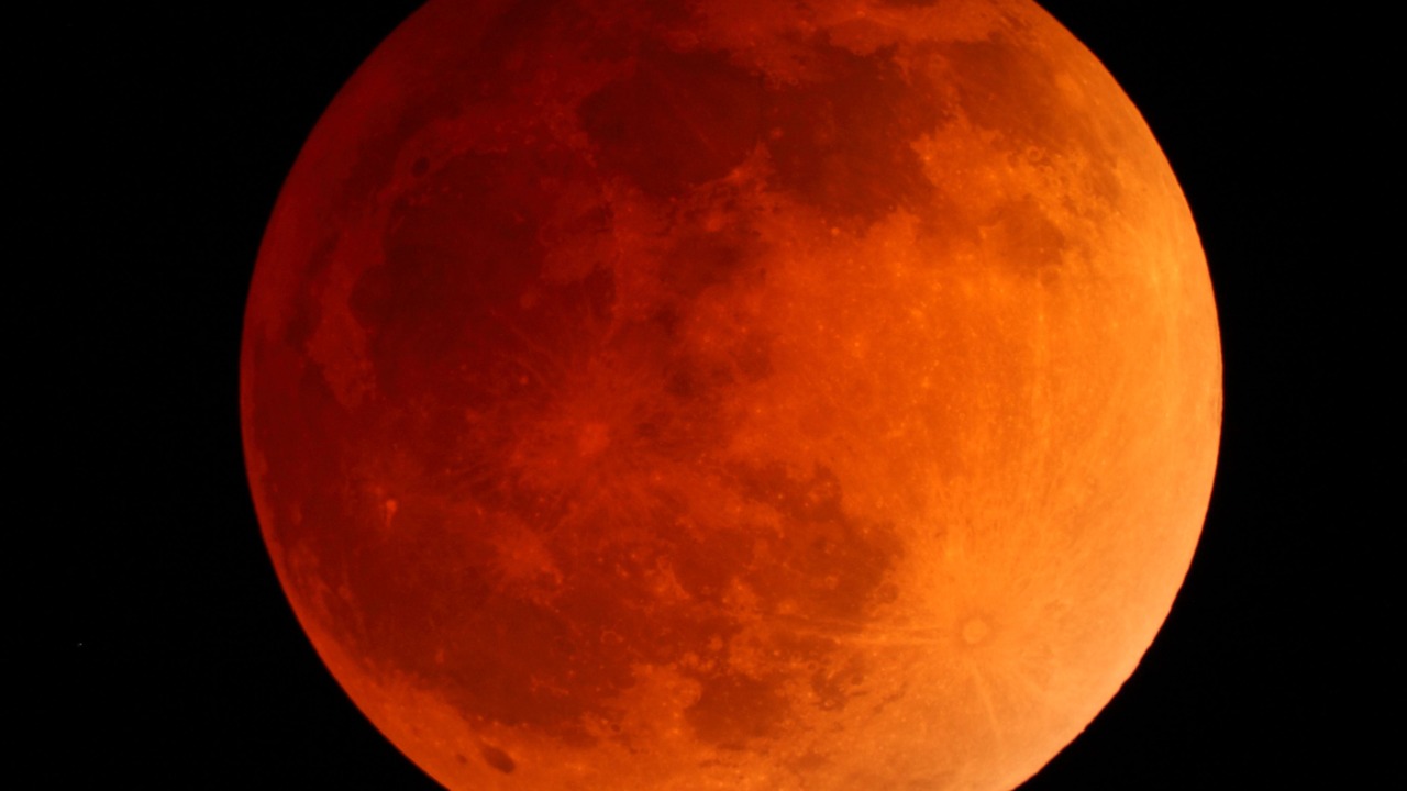 Lunar Eclispe Imresizer