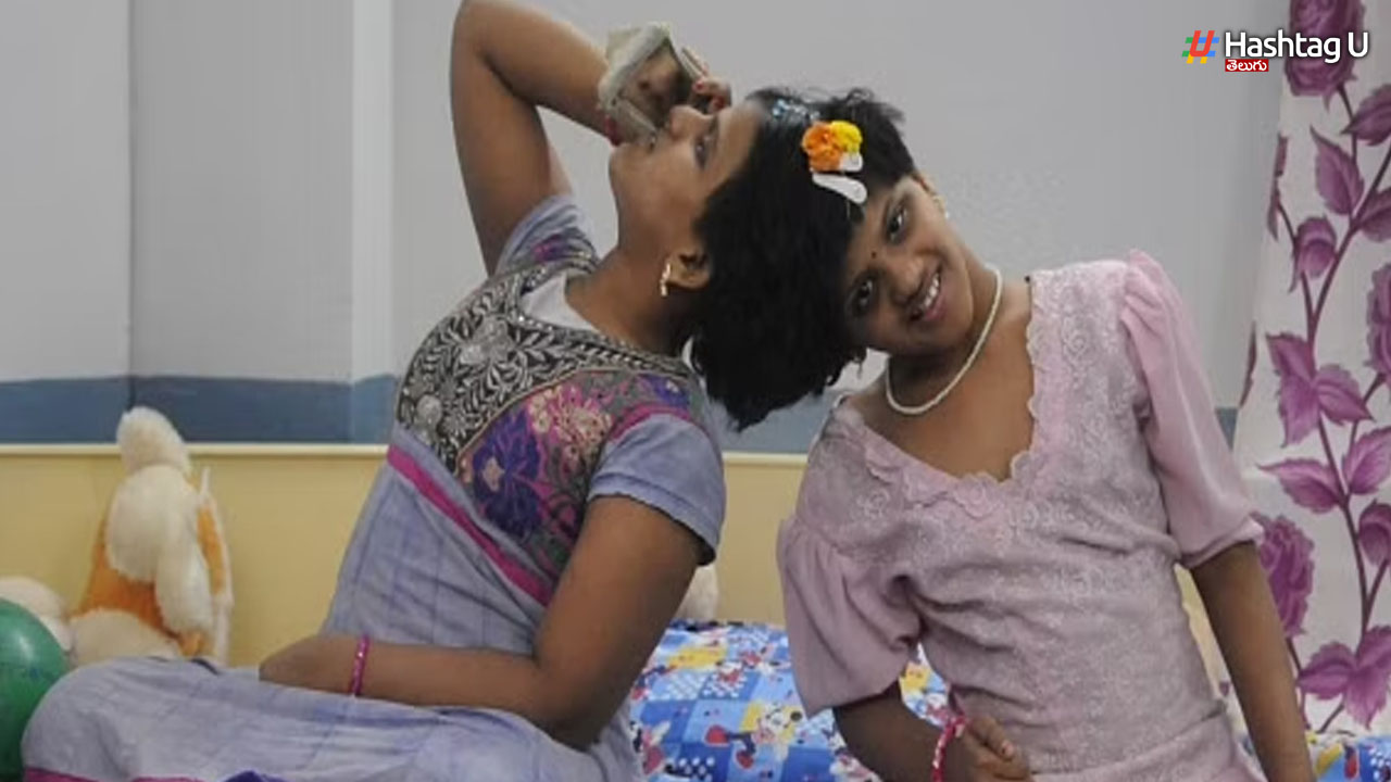 Veena And Vani