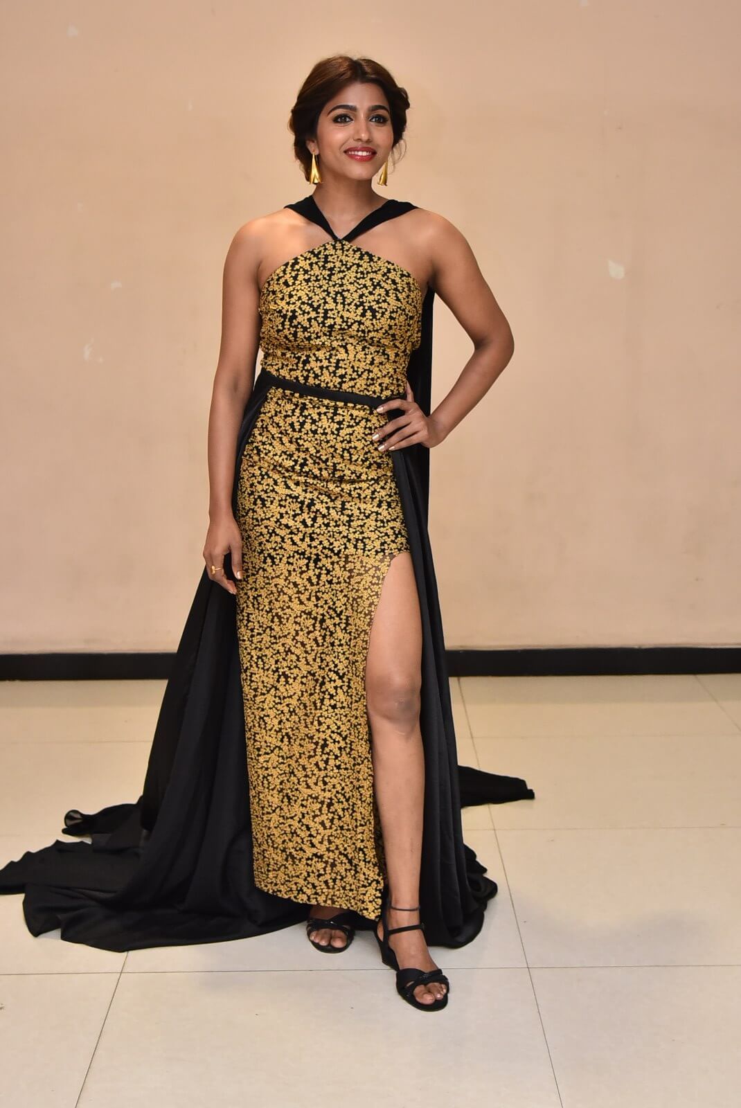 Sai Dhanshika stuns in off-shoulder and leg split dress
