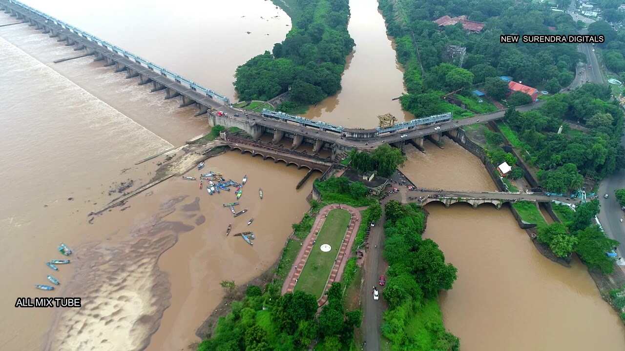 Dowleswaram barrage