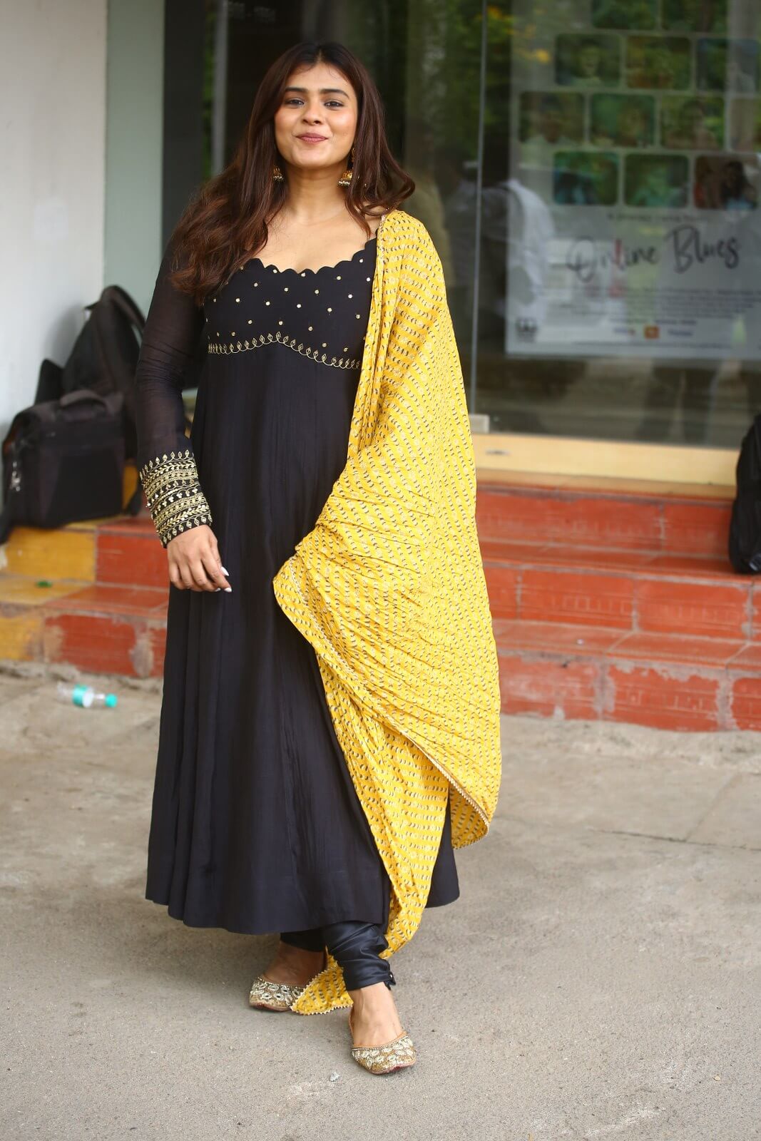 Hebah Patel stuns in traditional attire