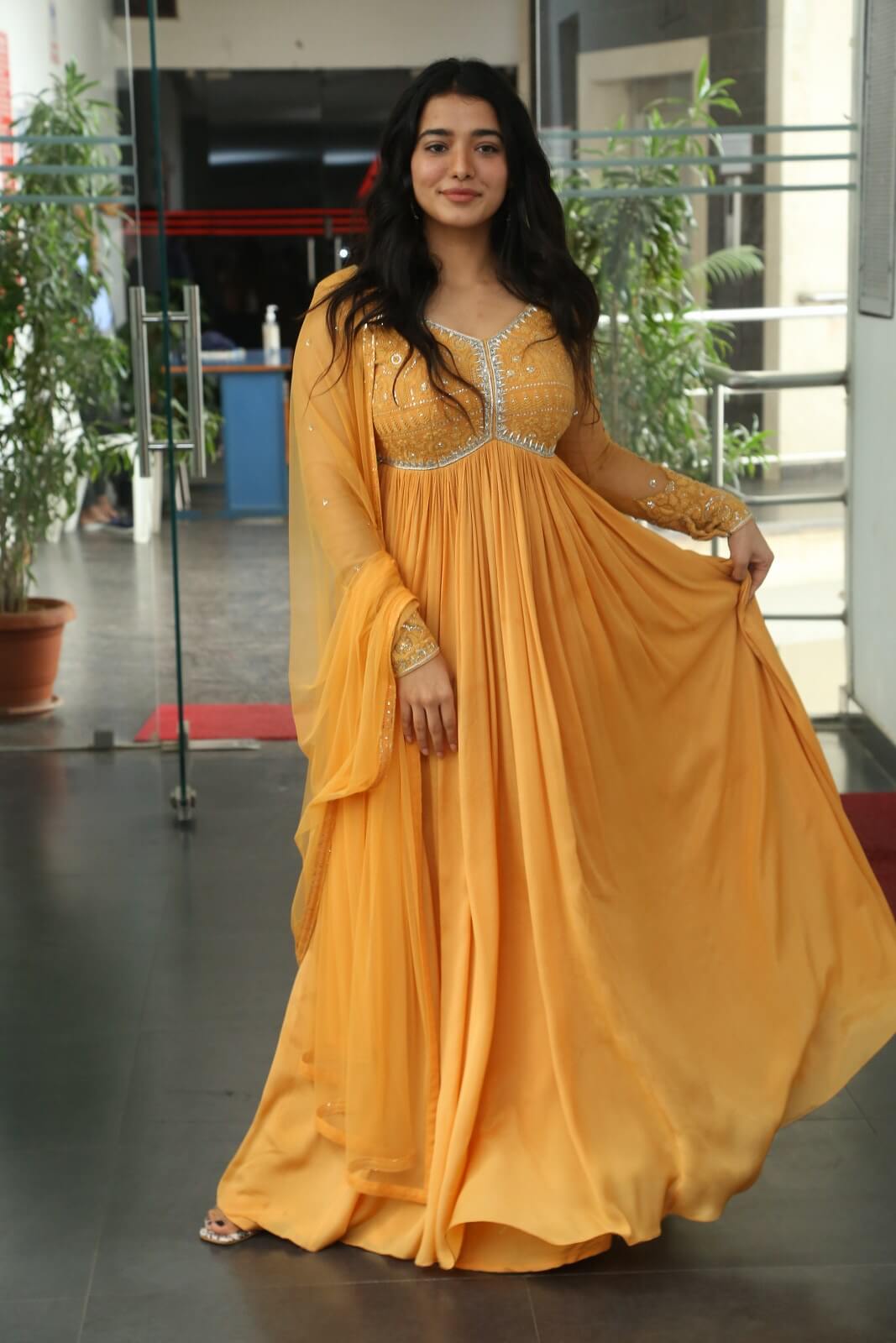 Ketika Sharma looks elegant in tradition attire
