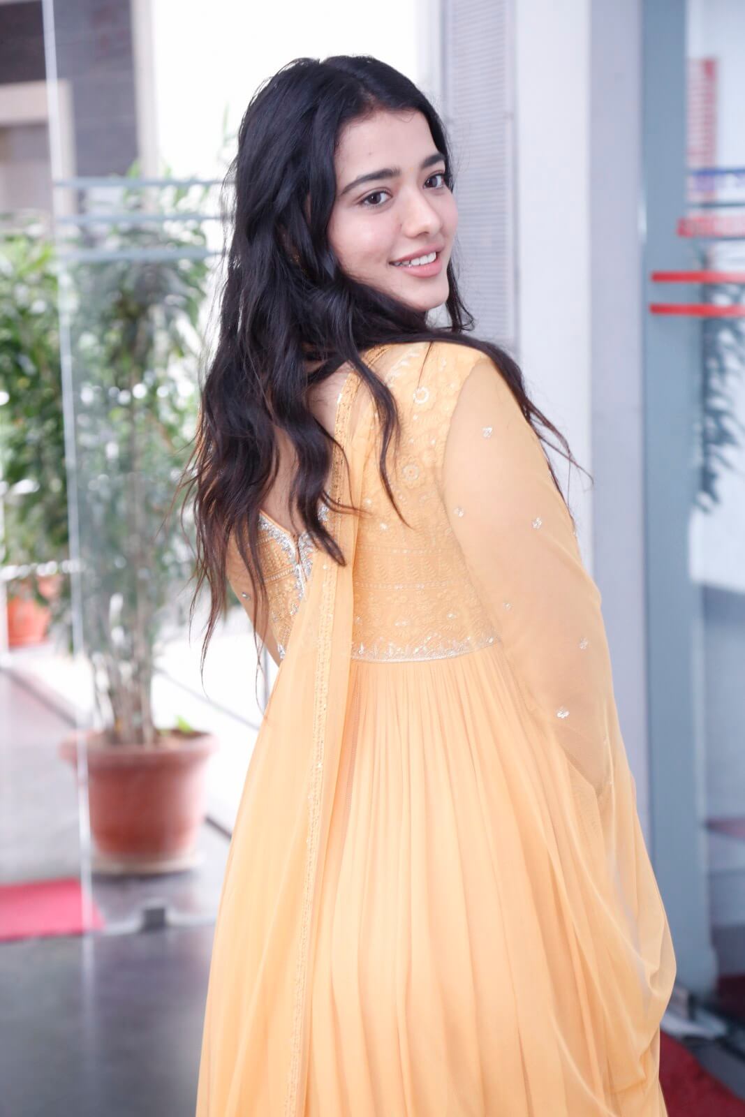 Ketika Sharma looks elegant in tradition attire
