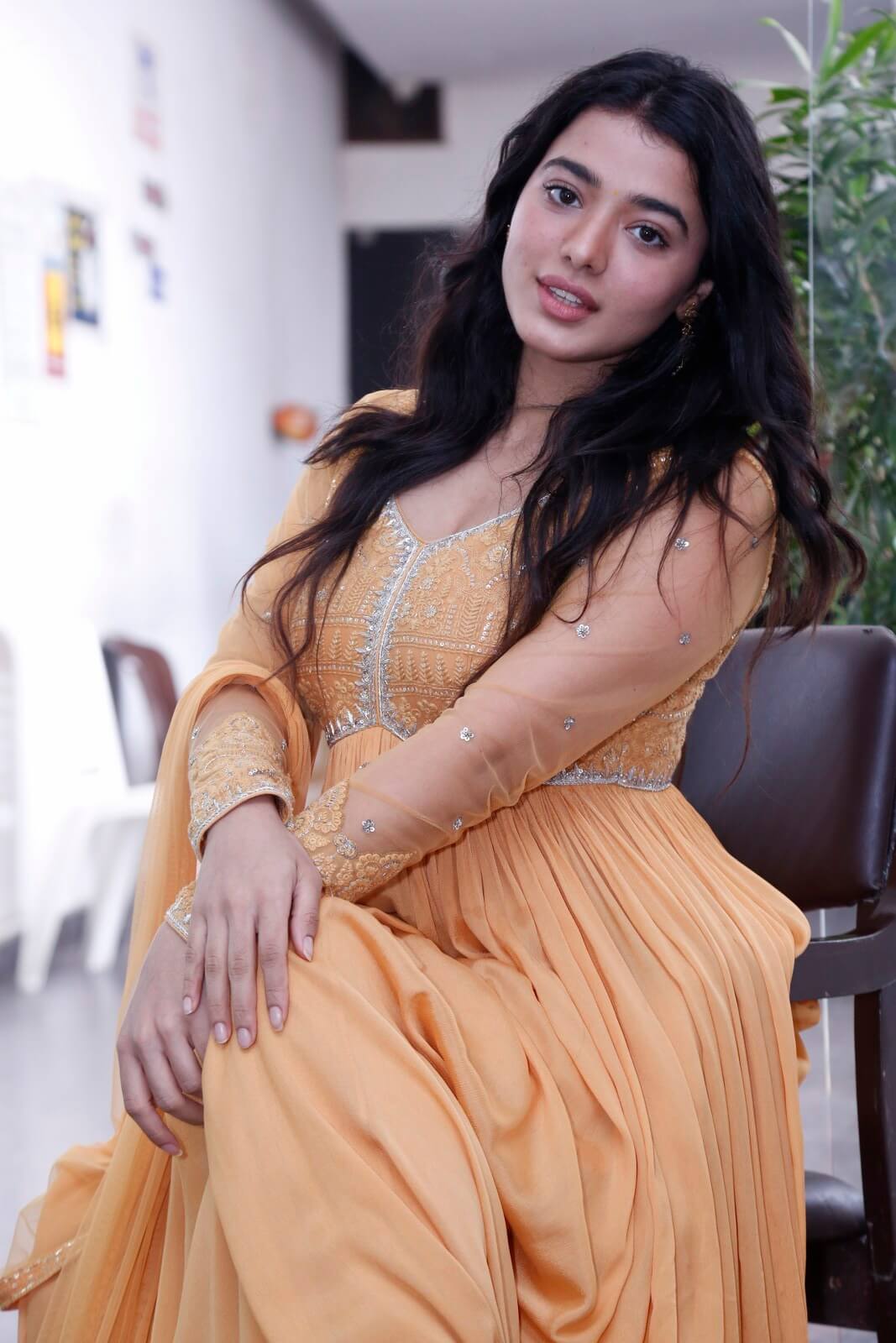 Ketika Sharma looks elegant in tradition attire