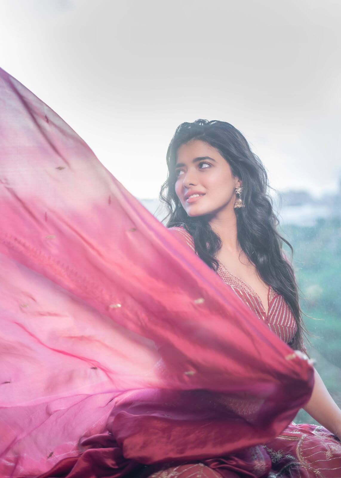 Ketika Sharma illuminates her impeccable charm yet again, as she promotes Ranga Ranga Vaibhavanga