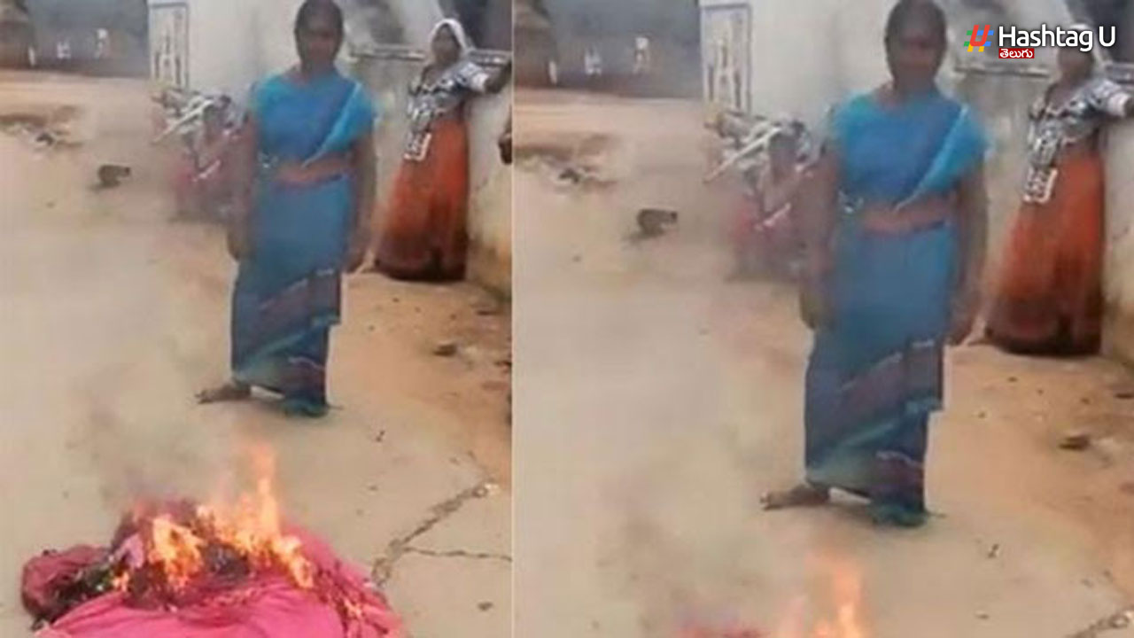 Bathukamma Saree