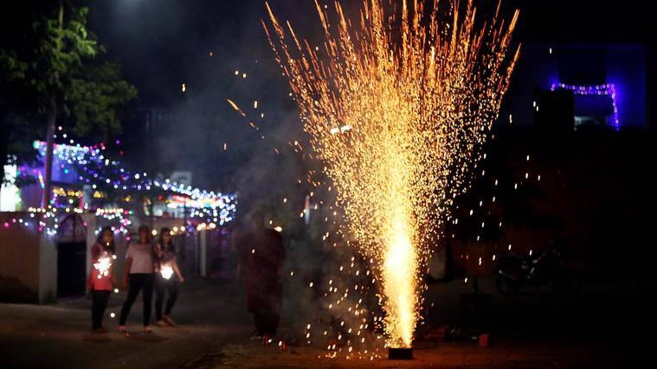 Health: పటాకులకు దూరంగా ఉంటే కాలుష్యాన్ని తగ్గించుకోవచ్చా ..? Health