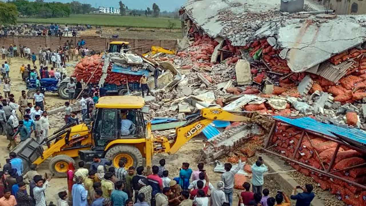 8 Killed