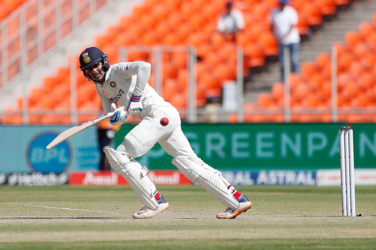 Shubman Gill Slams Century, Kohli Returns To Form With 50, India 289 3, trail by 191